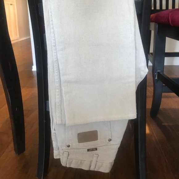 Khaki Wranglers! - Picture 8 of 8